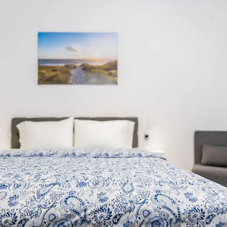Private Room #1 With King Bed, Ground Floor, Ac, Only 2Min To Rab, No Kitchen רמשטיין-מיזנבאך