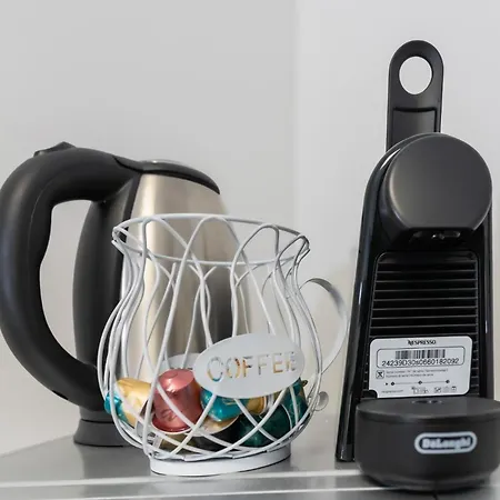 Private #1 With King Size, Ground Floor, Ac, Only 2min To Rab Motel *