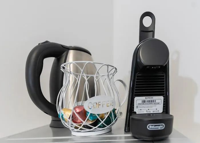 Private #1 With King Size, Ground Floor, Ac, Only 2min To Rab Motel *